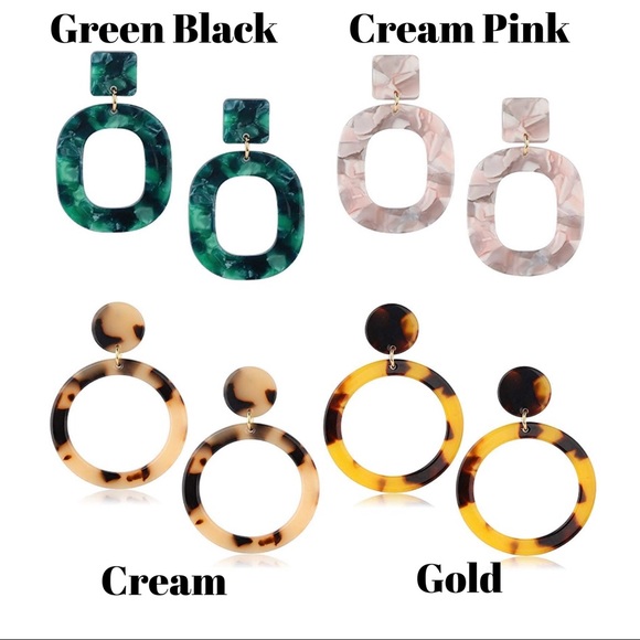 ⭐️CLEARANCE⭐️ Acrylic Dangle Fashion Earrings - Picture 2 of 6